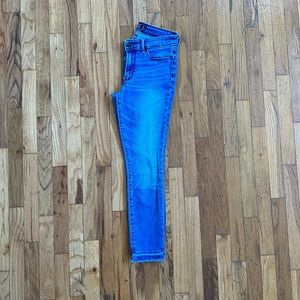 A&F Low Rise Ankle Jeans